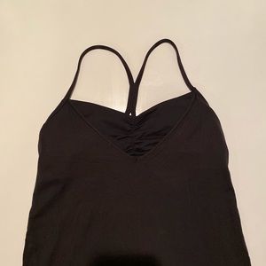 Lululemon roll out tank
